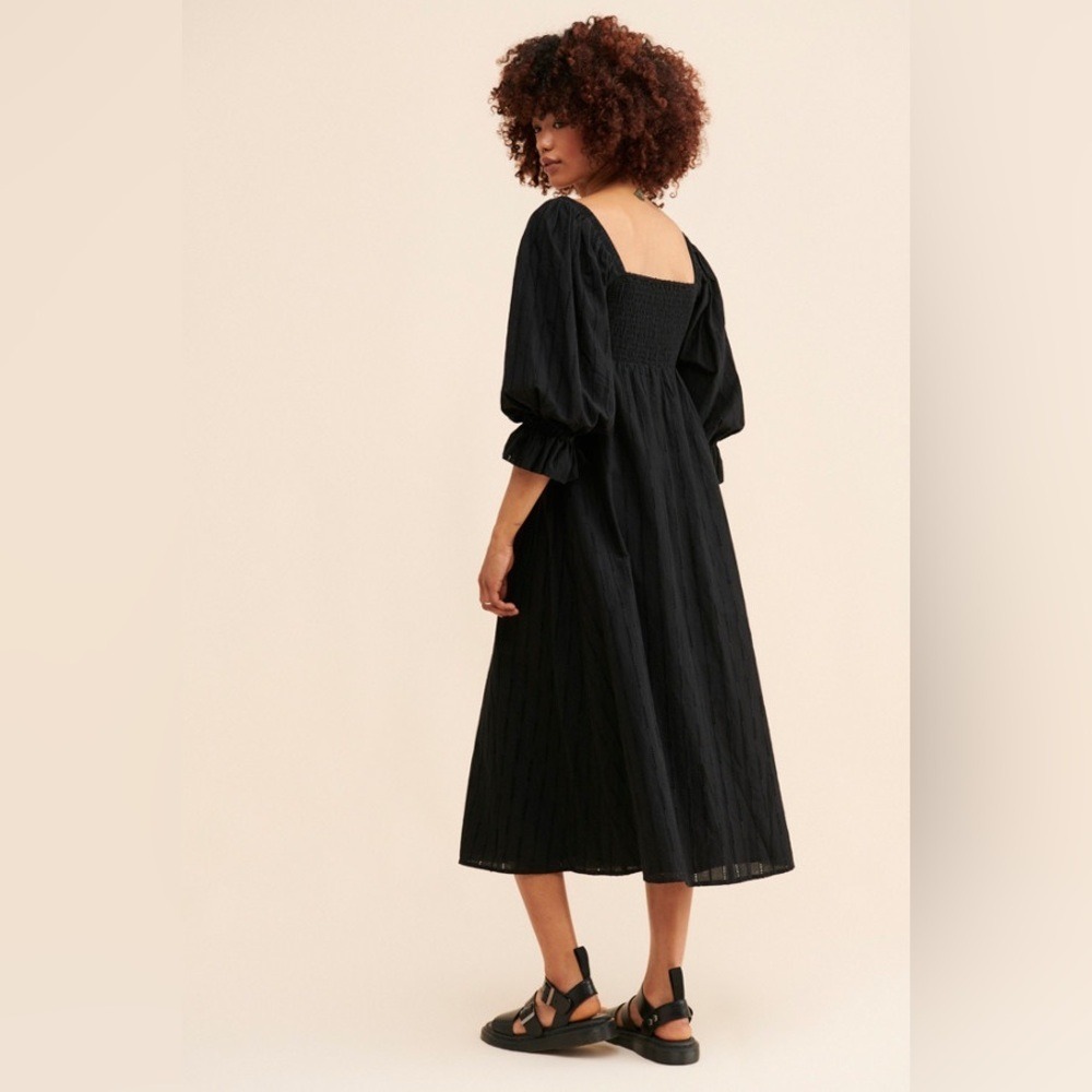 ANTHROPOLOGIE HUTCH Black Eyelet Lace Puff Sleeve Smocked Midi Dress XSP - Picture 2 of 9